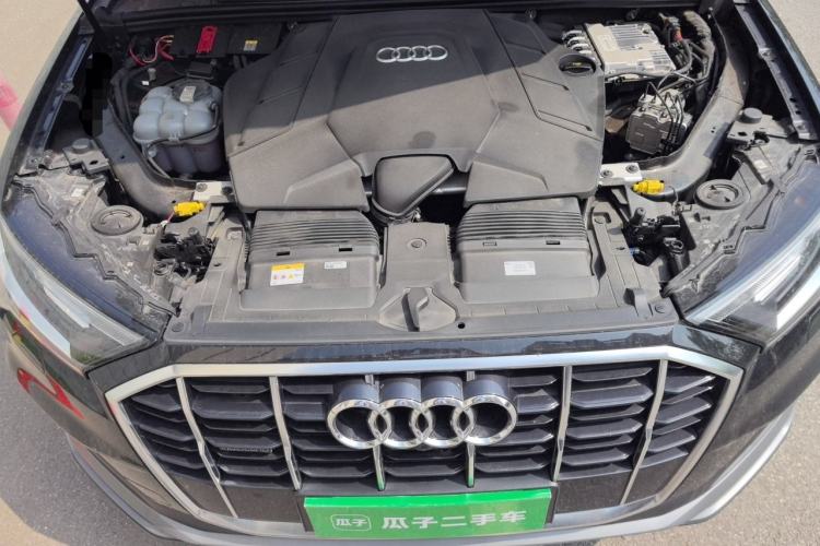 Used Audi Q7 2023 55 TFSI quattro S line Sport Edition Engine Bay