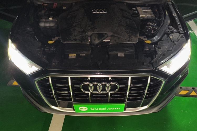 Used Audi Q7 2023 55 TFSI quattro S line Sport Edition Engine Bay