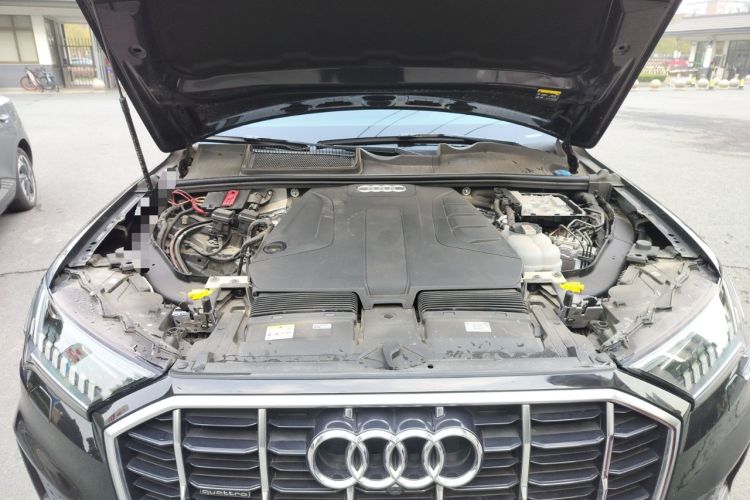 Used Audi Q7 2023 45 TFSI quattro S line Sport model Engine Bay