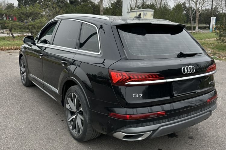 Used Audi Q7 2023 55 TFSI quattro S line Sport Edition Exterior 12