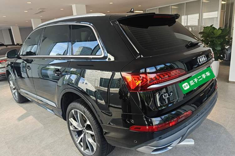 Used Audi Q7 2023 55 TFSI quattro S line Sport Edition Exterior 2