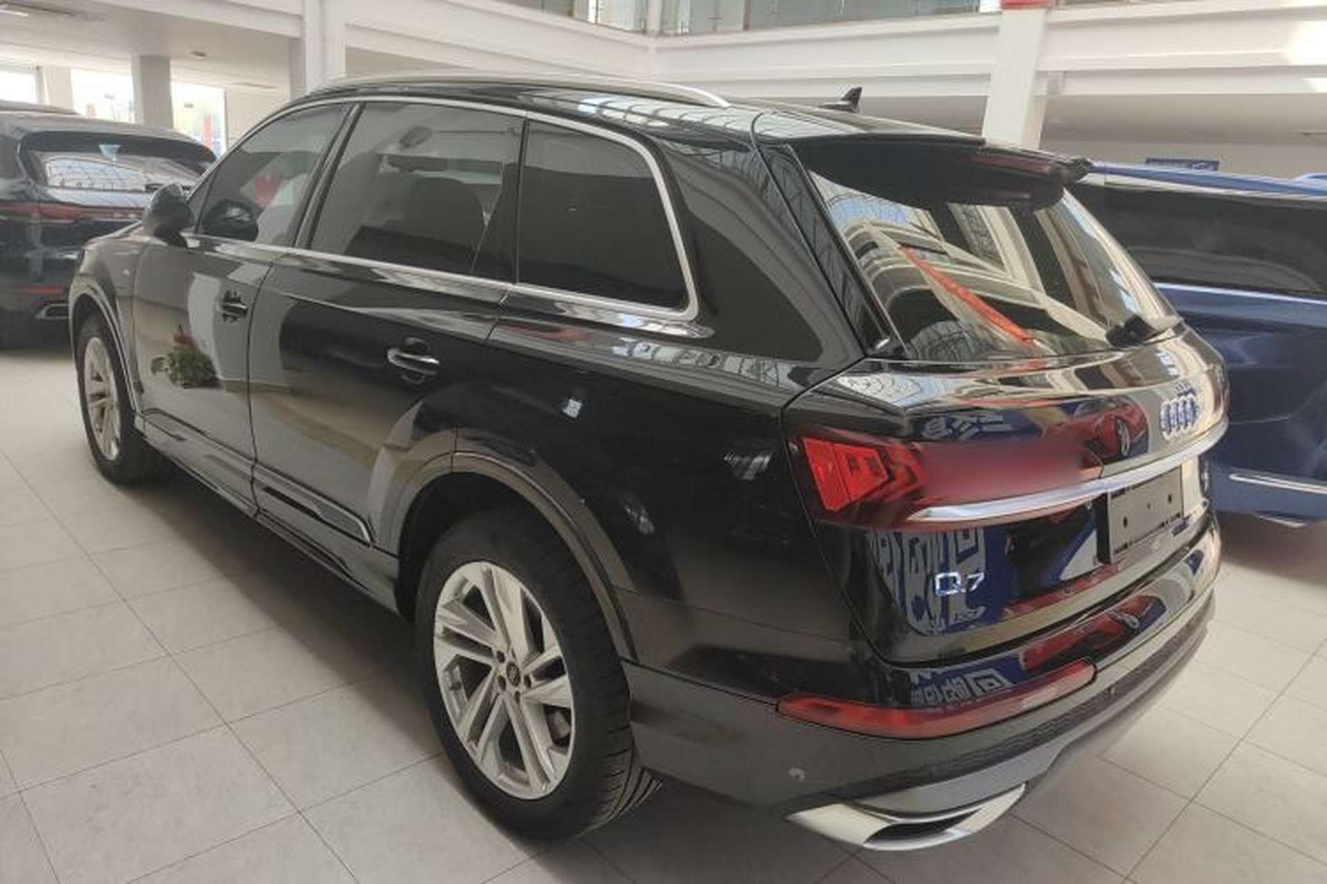 Used Audi Q7 2023 45 TFSI quattro S line Sport model Exterior 2