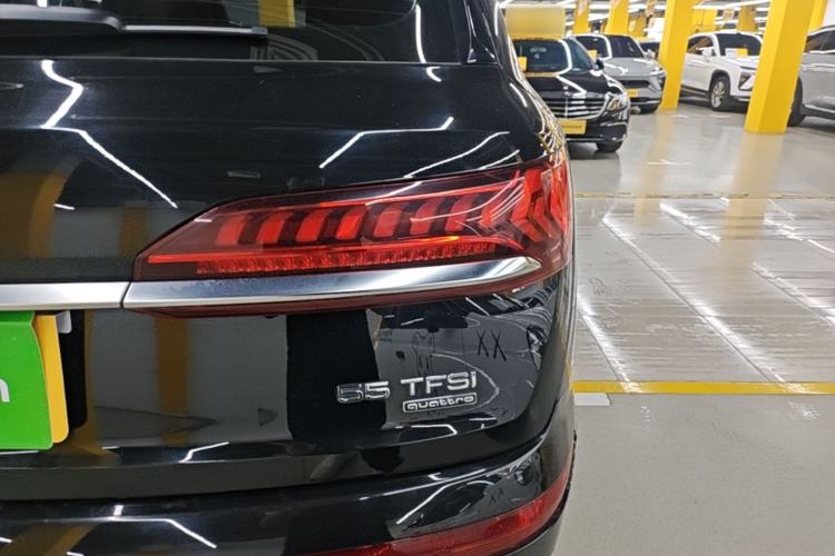 Used Audi Q7 2023 55 TFSI quattro S line Sport Edition Exterior 2