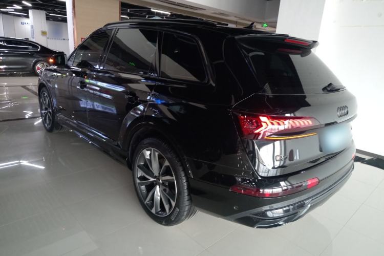 Used Audi Q7 2023 55 TFSI quattro S line Sport Edition Exterior 2