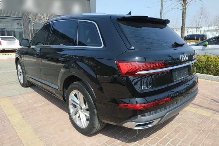 Used Audi Q7 2023 45 TFSI quattro S line Sport model Exterior 2