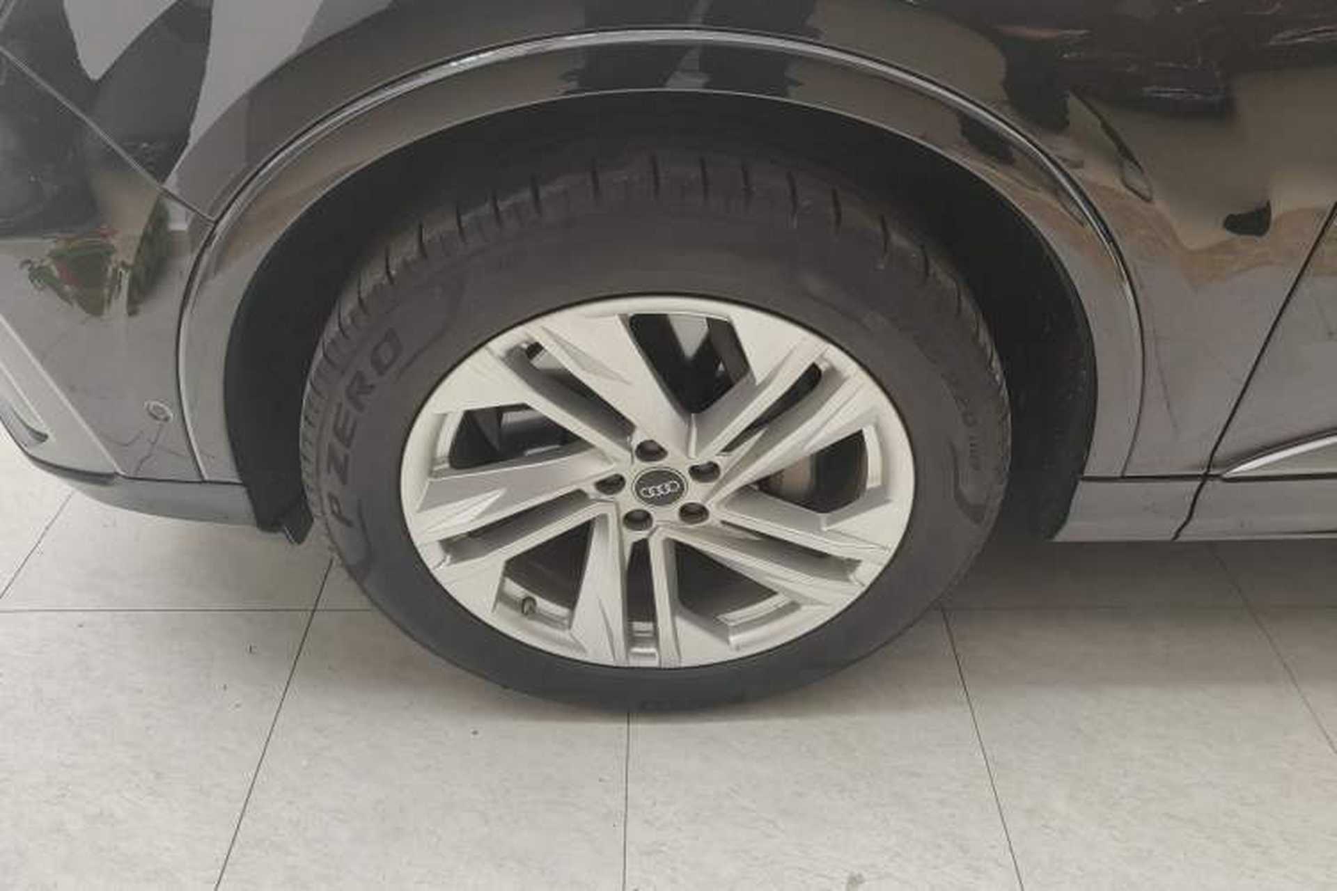 Used Audi Q7 2023 45 TFSI quattro S line Sport model Exterior 4
