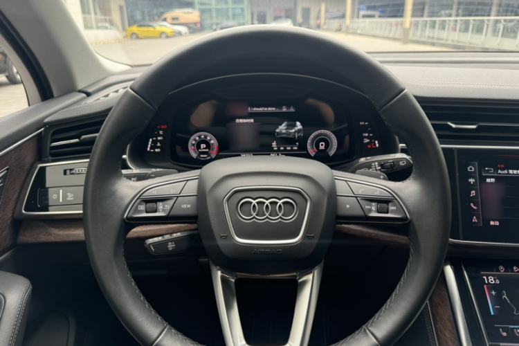 Used Audi Q7 2023 45 TFSI quattro S line Sport model Exterior 5