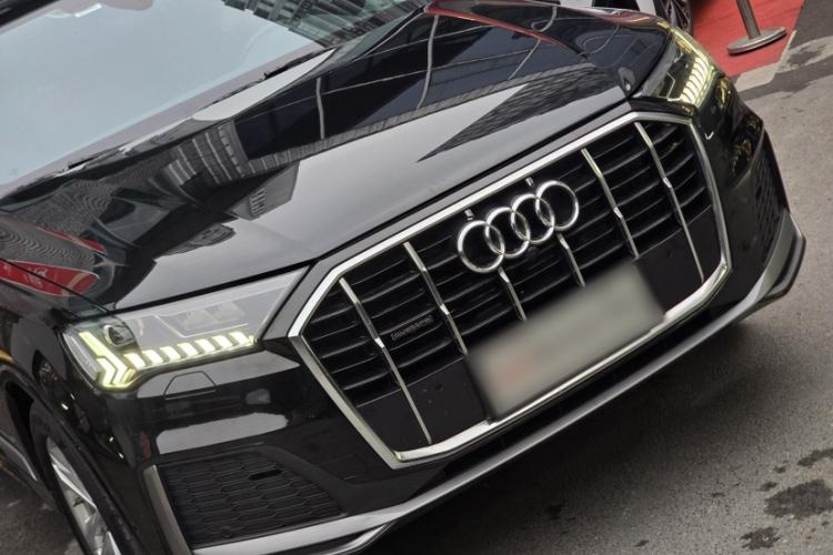 Used Audi Q7 2023 45 TFSI quattro S line Sport model Exterior 5