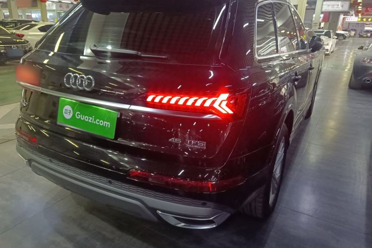 Used Audi Q7 2023 45 TFSI quattro S line Sport model Exterior 5