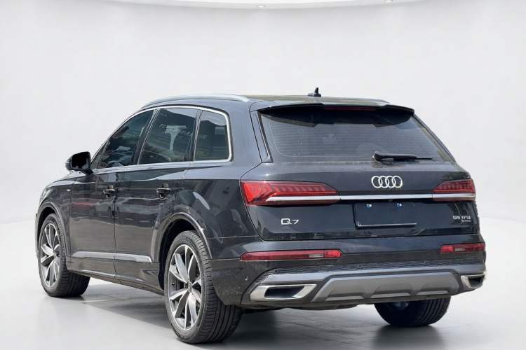Used Audi Q7 2023 55 TFSI quattro S line Sport Edition Exterior 6