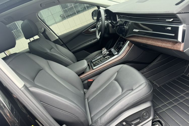 Used Audi Q7 2023 45 TFSI quattro S line Sport model Exterior 7