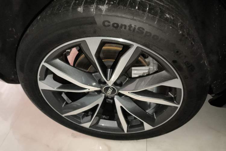 Used Audi Q7 2023 55 TFSI quattro S line Sport Edition Exterior 8