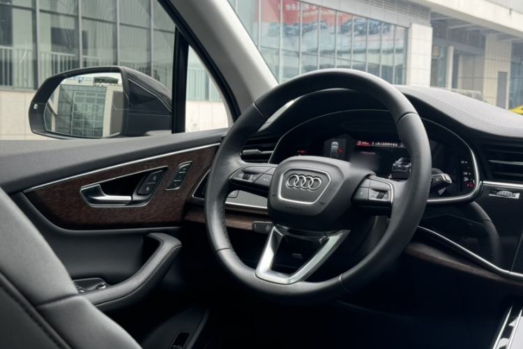 Used Audi Q7 2023 45 TFSI quattro S line Sport model Exterior 8
