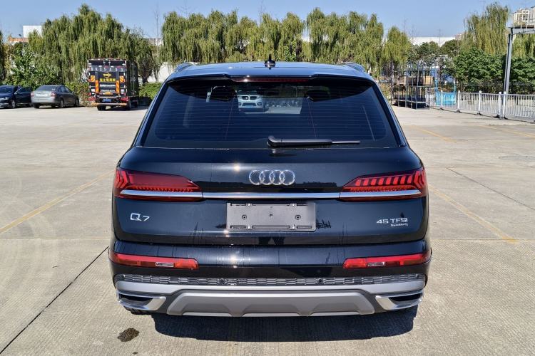 Used Audi Q7 2023 45 TFSI quattro S line Sport model Exterior 8