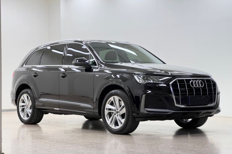 Used Audi Q7 2023 45 TFSI quattro S line Sport model Exterior 9
