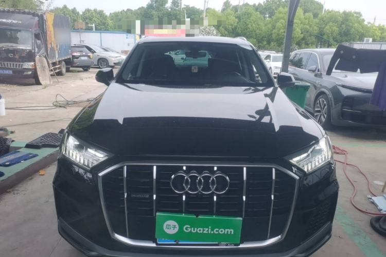Used Audi Q7 2023 45 TFSI quattro S line Sport model Front