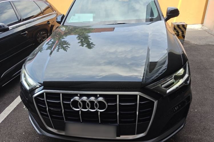 Used Audi Q7 2023 45 TFSI quattro S line Sport model Front