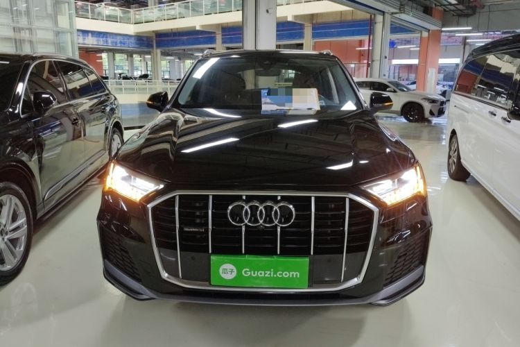 Used Audi Q7 2023 45 TFSI quattro S line Sport model Front