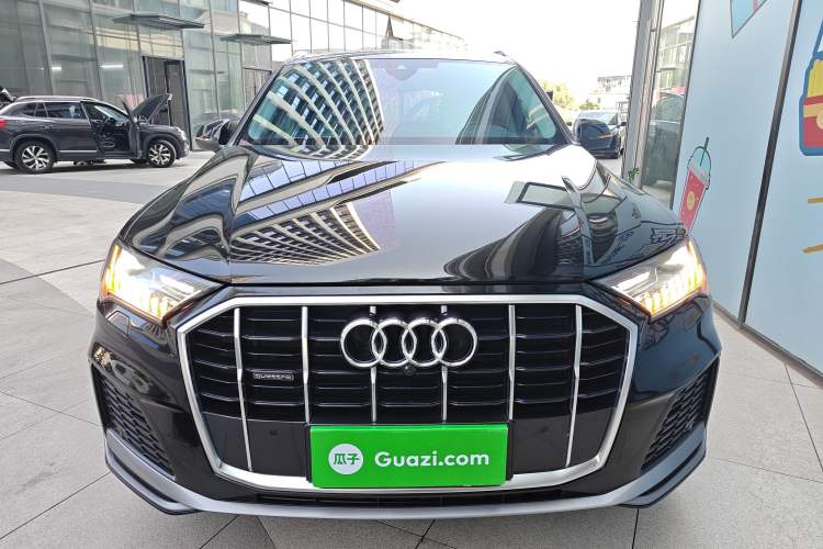 Used Audi Q7 2023 45 TFSI quattro S line Sport model Front