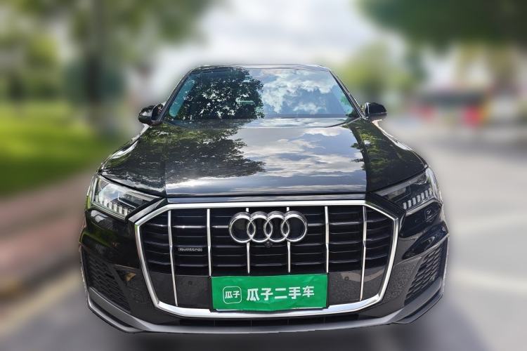 Used Audi Q7 2023 45 TFSI quattro S line Sport model Front