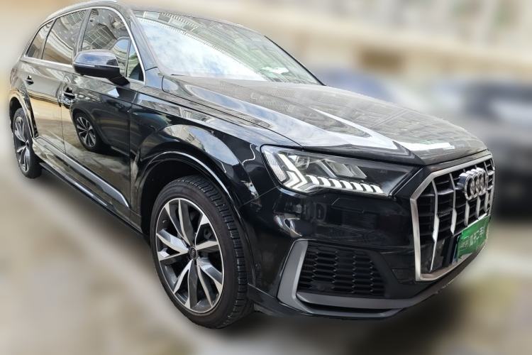 Used Audi Q7 2023 55 TFSI quattro S line Sport Edition Front Right 45 Deg