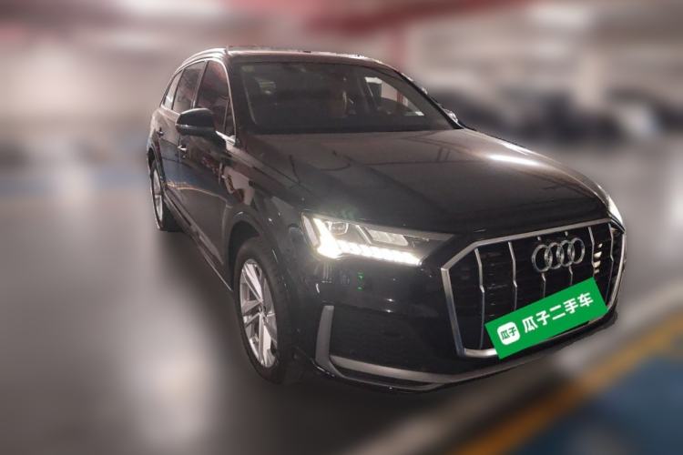Used Audi Q7 2023 45 TFSI quattro S line Sport model Front Right 45 Deg