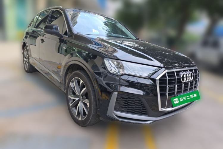 Used Audi Q7 2023 55 TFSI quattro S line Sport Edition Front Right 45 Deg