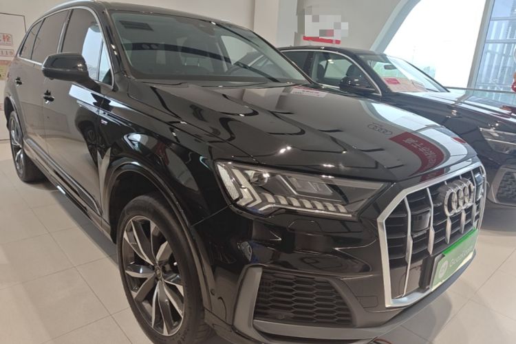 Used Audi Q7 2023 55 TFSI quattro S line Sport Edition Front Right 45 Deg