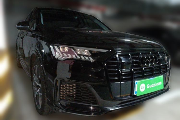Used Audi Q7 2023 55 TFSI quattro S line Sport Edition Front Right 45 Deg