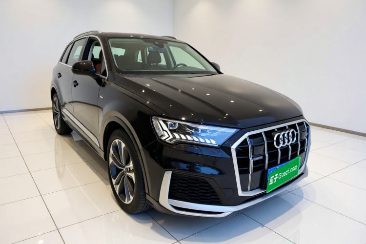 Used Audi Q7 2023 55 TFSI quattro S Prestige Edition Front Right 45 Deg