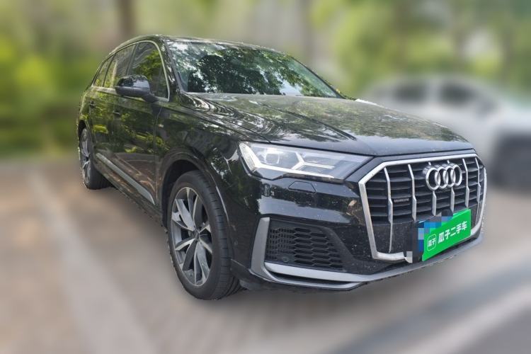Used Audi Q7 2023 55 TFSI quattro S line Sport Edition Front Right 45 Deg