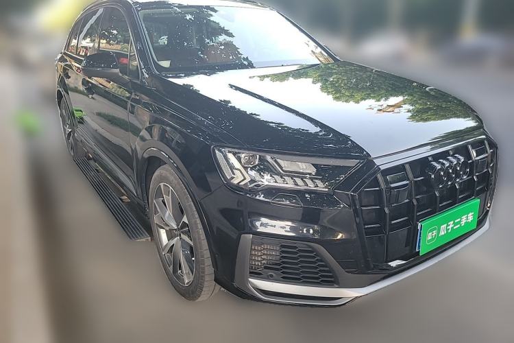 Used Audi Q7 2023 55 TFSI quattro S line Sport Edition Front Right 45 Deg