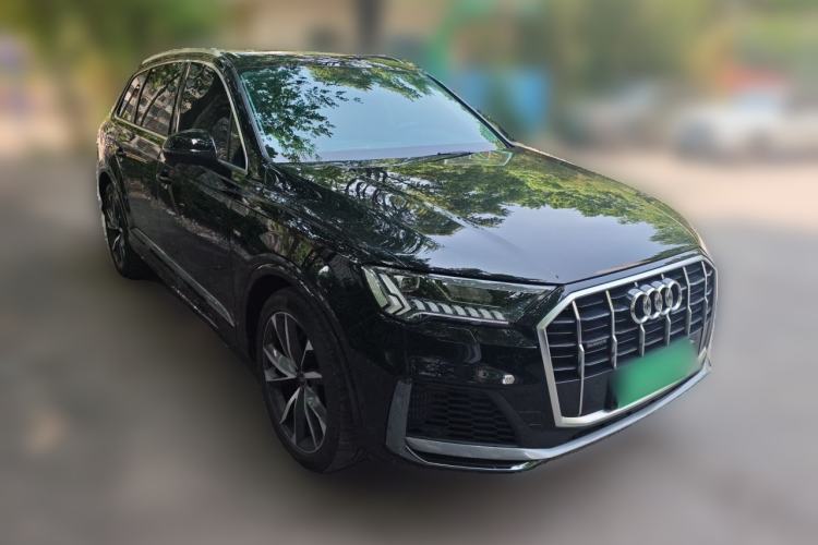 Used Audi Q7 2023 55 TFSI quattro S line Sport Edition Front Right 45 Deg