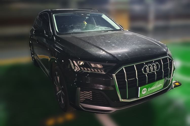 Used Audi Q7 2023 55 TFSI quattro S line Sport Edition Front Right 45 Deg