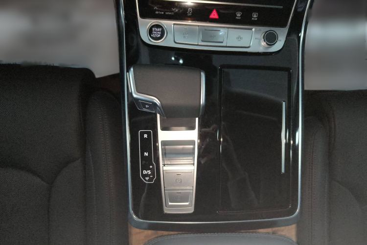 Used Audi Q7 2023 55 TFSI quattro S Prestige Edition Gear Lever