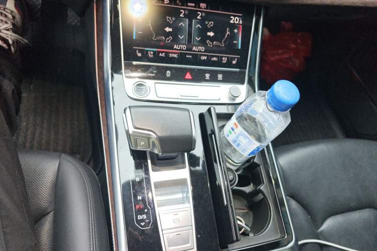 Used Audi Q7 2023 55 TFSI quattro S line Sport Edition Gear Lever
