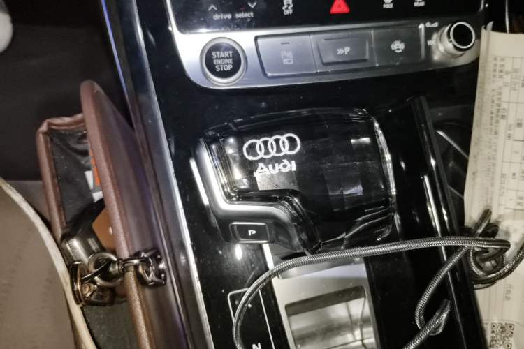 Used Audi Q7 2023 55 TFSI quattro S line Sport Edition Gear Lever