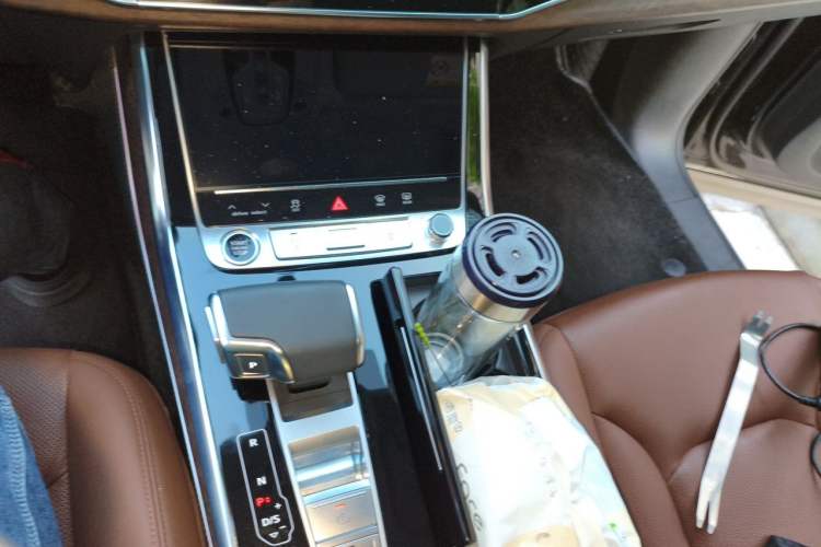 Used Audi Q7 2023 45 TFSI quattro S line Sport model Gear Lever