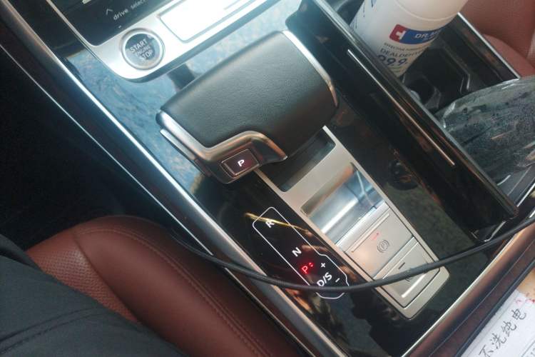 Used Audi Q7 2023 55 TFSI quattro S line Sport Edition Gear Lever