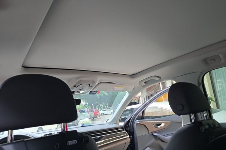 Used Audi Q7 2023 55 TFSI quattro S line Sport Edition Headliner