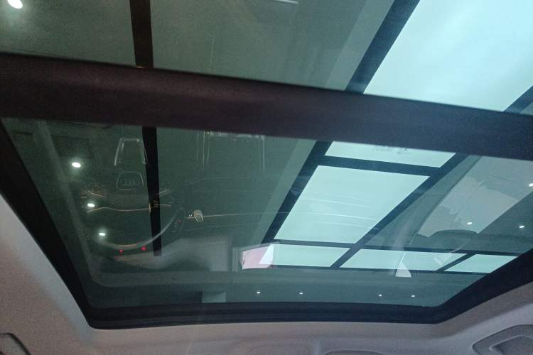 Used Audi Q7 2023 45 TFSI quattro S line Sport model Headliner