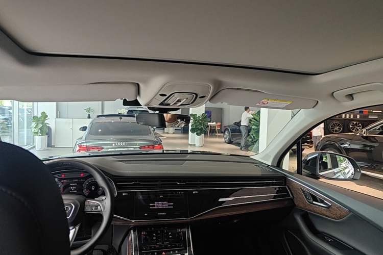 Used Audi Q7 2023 55 TFSI quattro S line Sport Edition Headliner