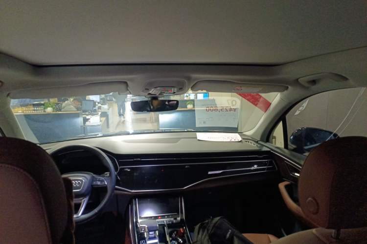 Used Audi Q7 2023 45 TFSI quattro S line Sport model Headliner