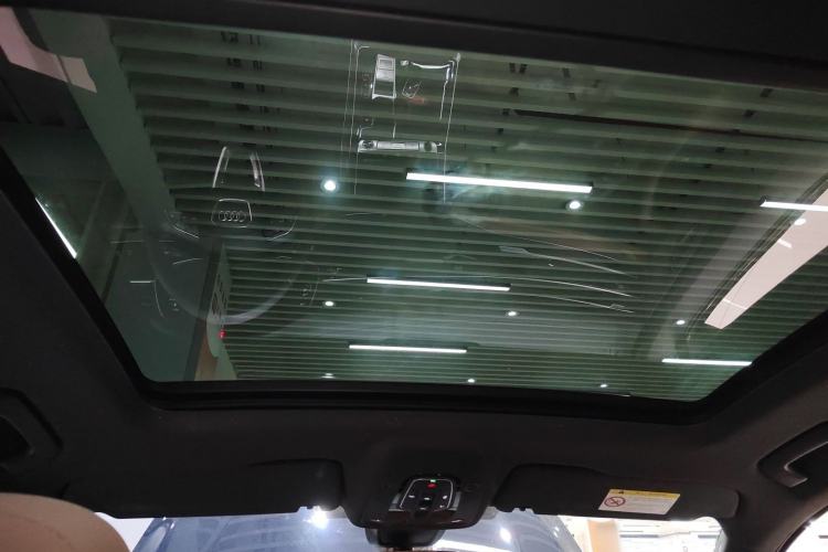 Used Audi Q7 2023 55 TFSI quattro S line Ice and Snow Sports Edition Headliner