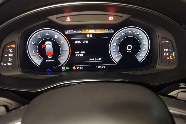 Used Audi Q7 2023 55 TFSI quattro S line Sport Edition Instrument Cluster