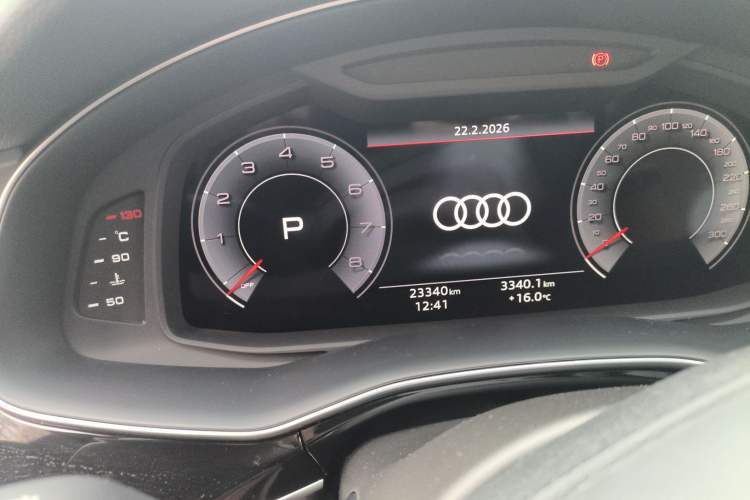 Used Audi Q7 2023 45 TFSI quattro S line Sport model Instrument Cluster