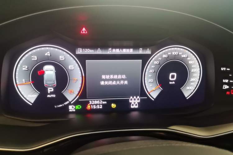 Used Audi Q7 2023 45 TFSI quattro S line Sport model Instrument Cluster