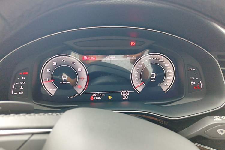 Used Audi Q7 2023 45 TFSI quattro S line Sport model Instrument Cluster