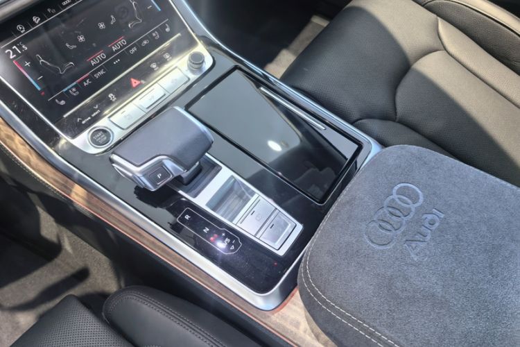 Used Audi Q7 2023 55 TFSI quattro S Prestige Edition Interior 1