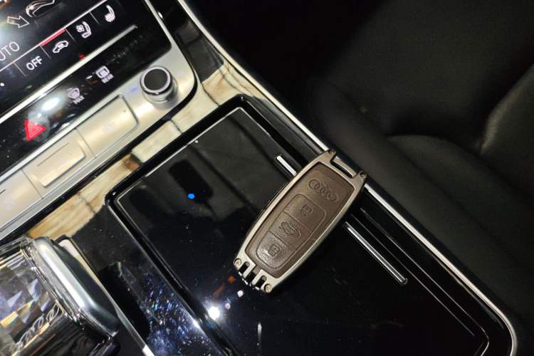 Used Audi Q7 2023 55 TFSI quattro S line Sport Edition Interior 1